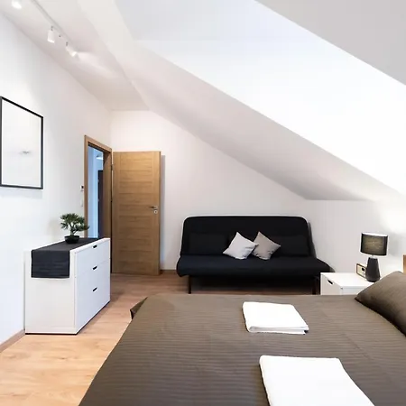 Neo Sky Apartment, Free Parking, 15 Min Walk Old Town&kazimierz - By Homelike *