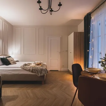 Apartment Atrium - Old Town Luxury - By Upstairs