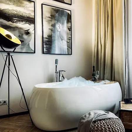 Apartament Premium Jacuzzi For Couples, Old Town