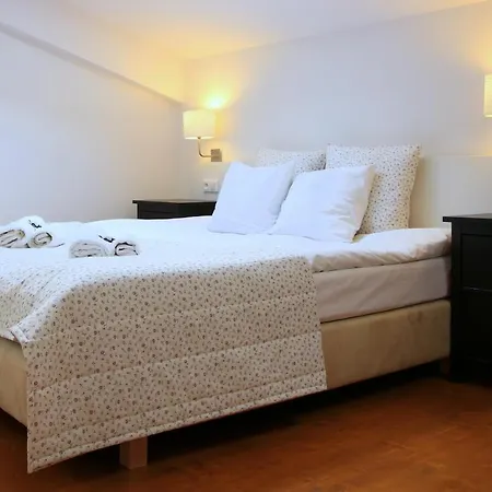 Golebia 8 Aparthotel Krakow