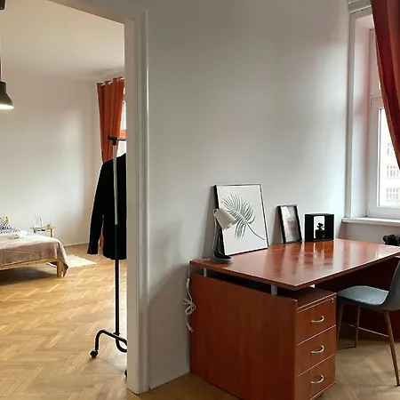Big And Cozy Bedroom In Kwatera prywatna Kraków