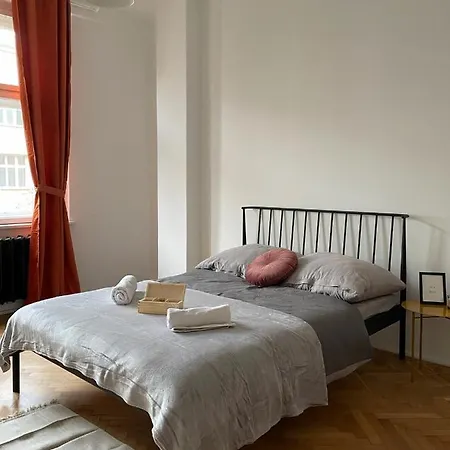 Big And Cozy Bedroom In * Kraków
