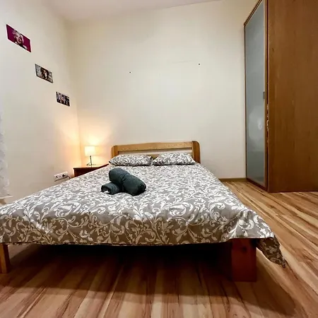 Apartment Starowislna St *