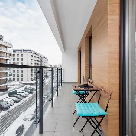 Tauron Arena Premium With Underground & Outdoor Parking By Renters Prestige Apartment