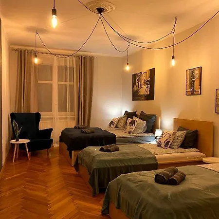 Lares And Penates Apartment Krakow