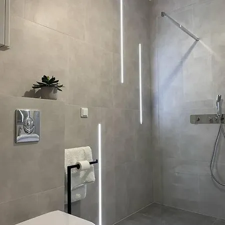 New One Bedroom With Balcony *