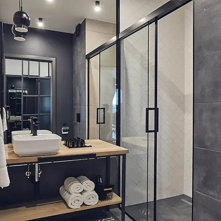 The Bridge Hotel 4*
