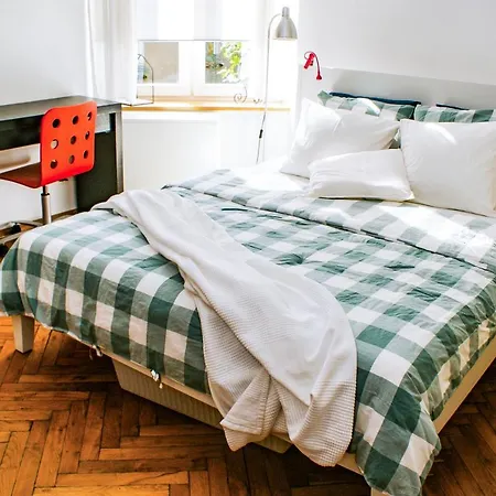 Large And Cozy 60 M2, Cracow Old Town Apartament
