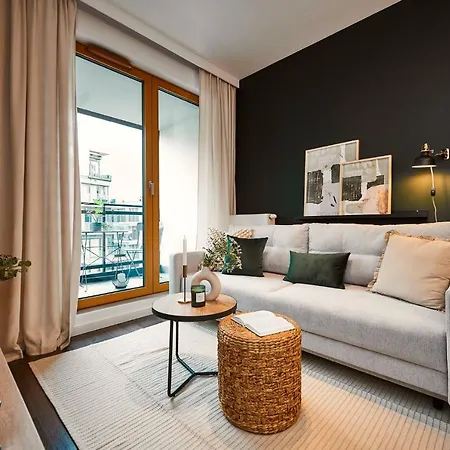 Przytulny Greenwall Apartment *