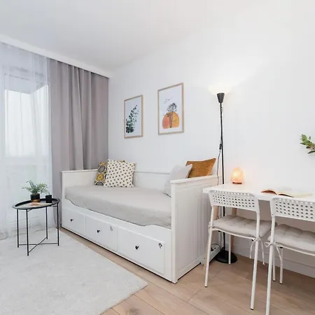 Apartment Saska Blu Premium By Renters Krakow