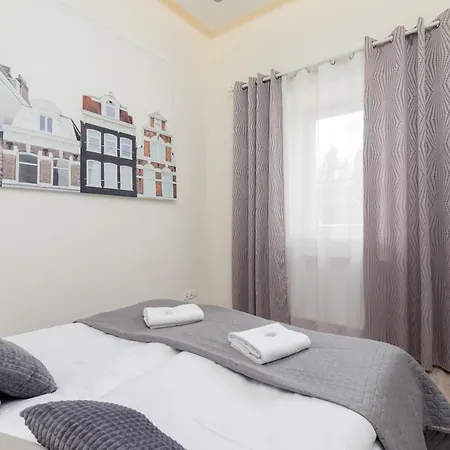 The Opera Grzegorzki Arianska 4 By Renters Apartment *