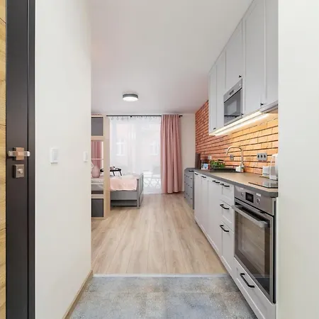 Deluxe Cracow Arianska By Renters Apartment Krakow