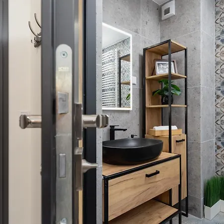 Deluxe Cracow Arianska By Renters Krakow