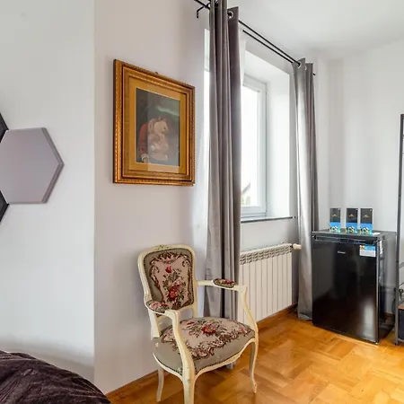The Castle & - Free Parking - (adults Only) Apartment *