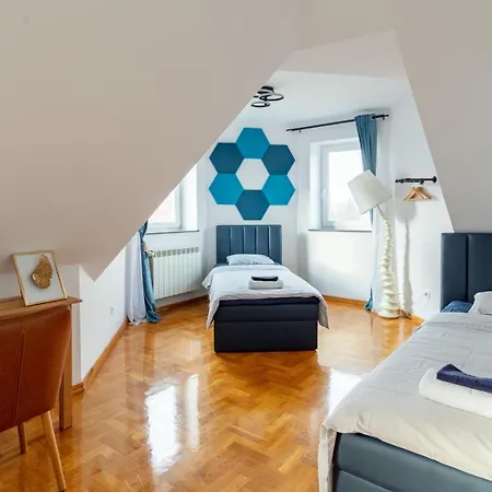 The Castle & - Free Parking - (adults Only) Apartment *