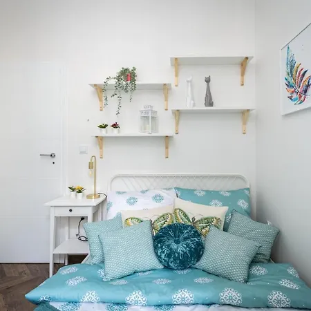 Apartment Cozy In The Center Of *
