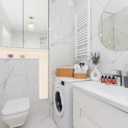 Fredry 6 Premium Lagiewniki By Renters Prestige Apartment