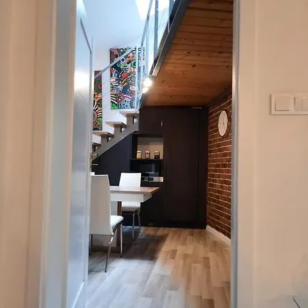 Apartment Exclusive Art