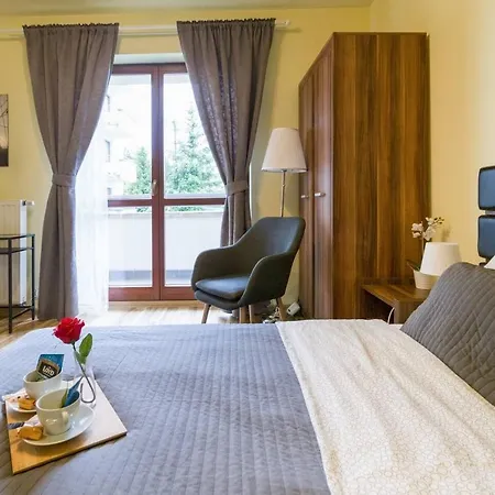 Przytulny Z Parkingiem Blisko Tauron Areny Apartament *