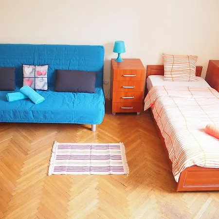 Aparthotel Color 2*