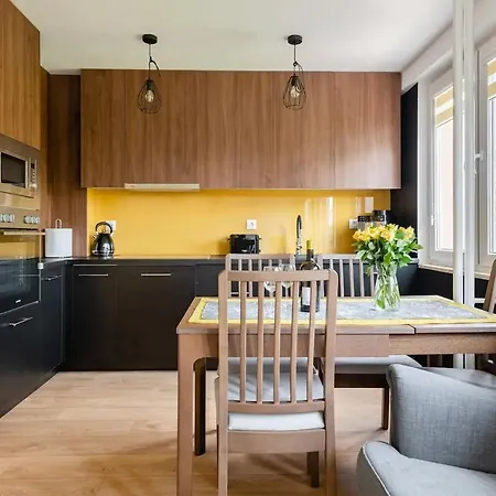Apartment The Location In Cracow For Break *