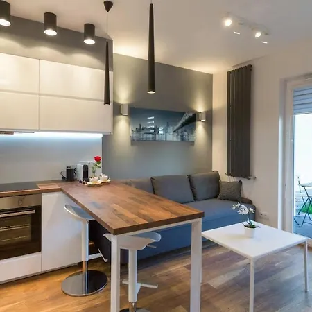 Cozy With Garden Prestigious Location * Krakow