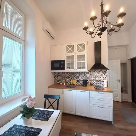 Jewish Quarter - Old Town Apartment *