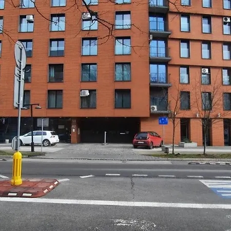 Apartment Angel *