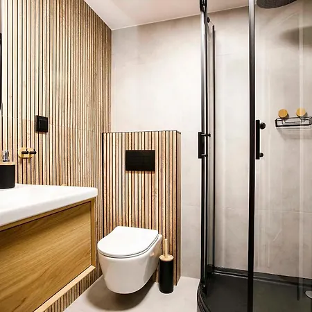 Charming With Kitchen - Old Town, Main Station Apartment Krakow