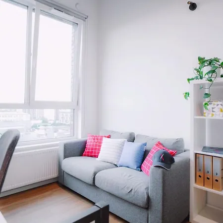 And Shared At Livinnx Apartamento Cracovia