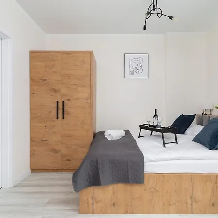 Modern Cracow Rakowicka 14 By Renters Apartment