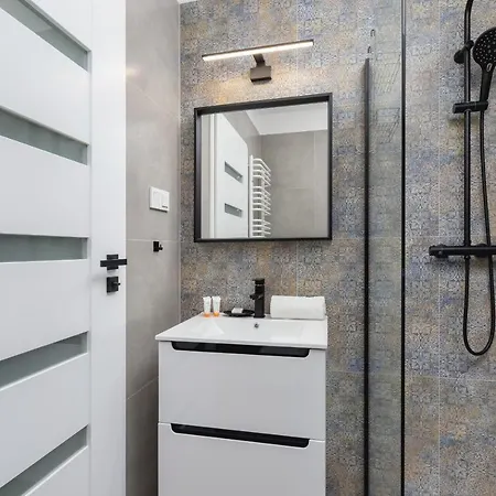 Apartment Modern Cracow Rakowicka 14 By Renters Krakow