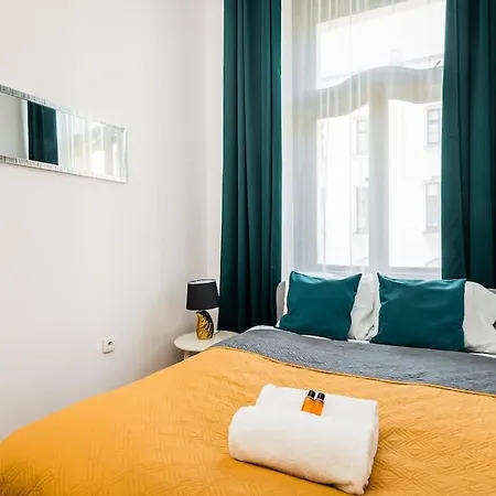 Royal City 40 M2 Krakov