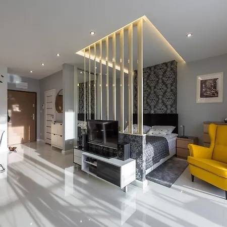 Apartment White Pearl *