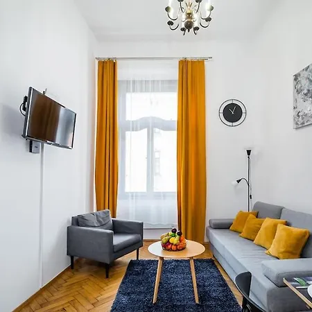 Royal City 40 M2 Apartment *