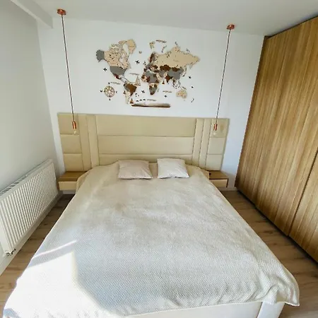 Luxury White In Park Lotnikow Apartament *