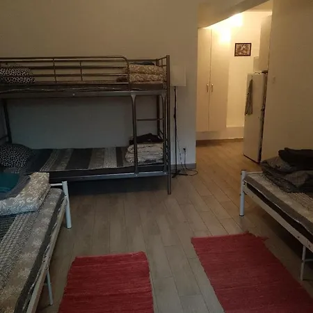 Apartament Mieszkanie #3 - Kawalerka Z Kuchnia I Lazienka 1-4 Osoby, To Jeden Pokoj-kawalerka Kraków