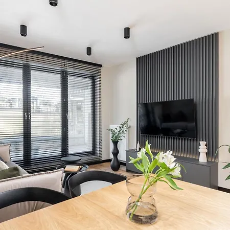 Malila Premium Cracow Centre Wislane Tarasy 2 0 Krakow