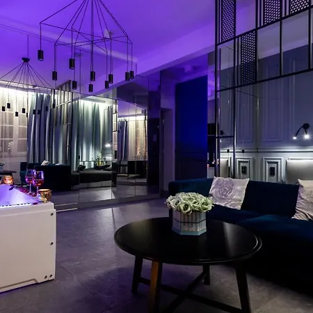 Glamour Jacuzzi Apartment