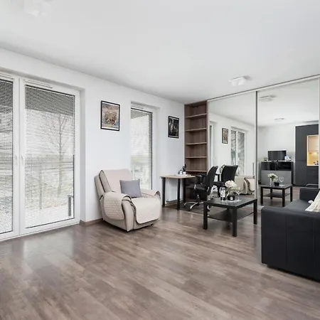 Apartment Spacious With Balcony Zablocie By Renters