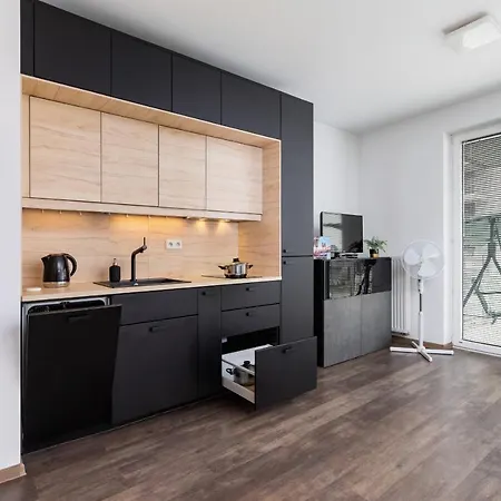Spacious With Balcony Zablocie By Renters * Krakow