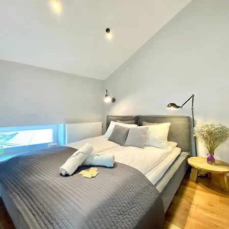Mint Luxury At The Main Square Apartment *