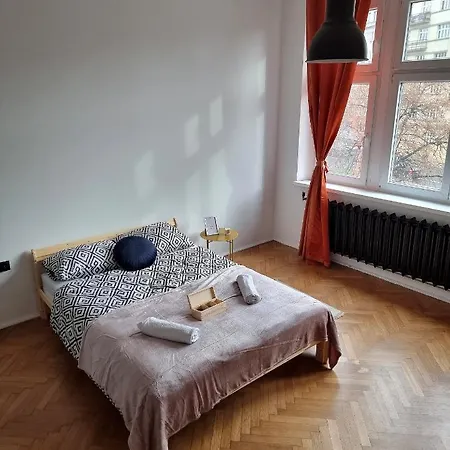 Kwatera prywatna Big And Cozy Bedroom In