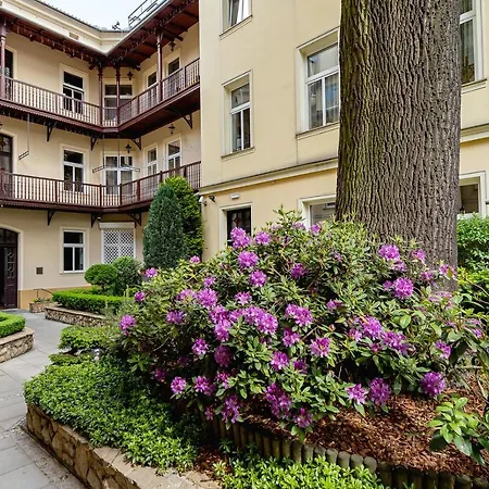 Elegant 2* Krakau