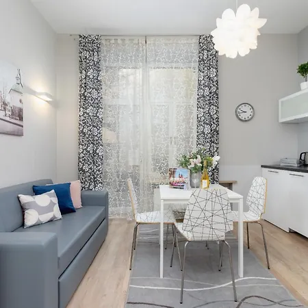 Planty Park Lobzowska By Renters *