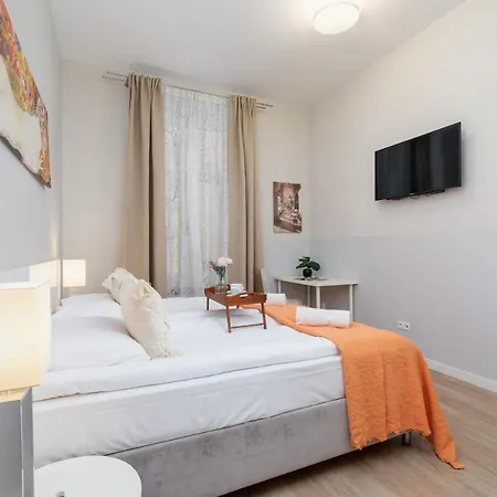 Planty Park Lobzowska By Renters *