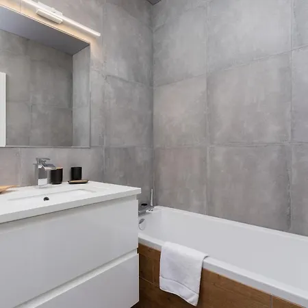 Krowodrza Premium With Balcony By Renters Prestige Apartment
