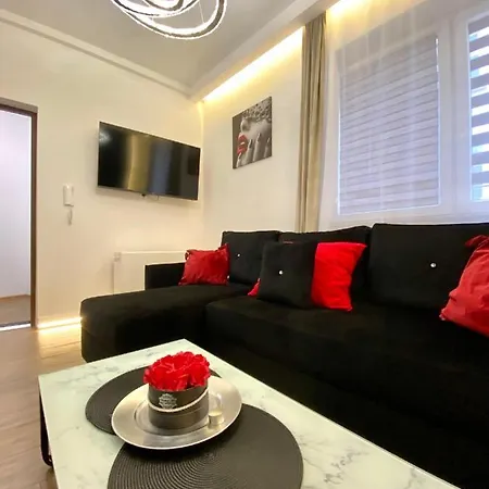 Z Jacuzzi Apartment
