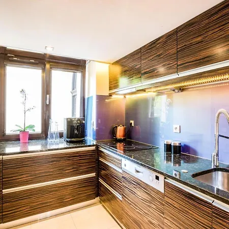 Sare 11 Apartment