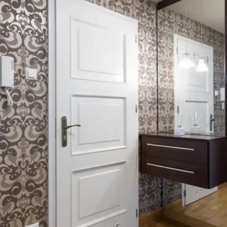 Apartment Royal Parkside